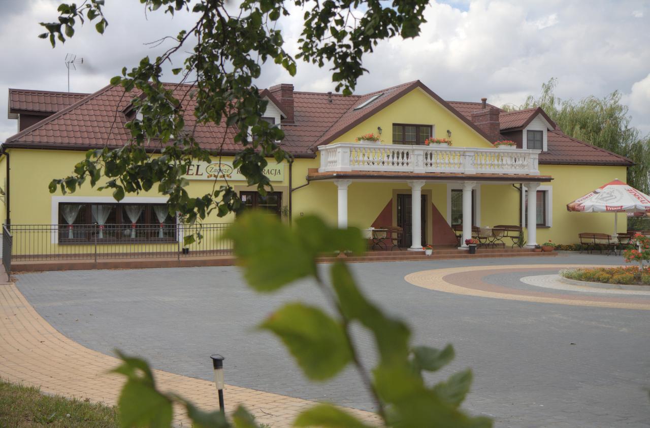 Zacisze Hotel Ulan Bagian luar foto